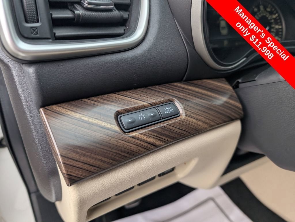 2017 Nissan Maxima SV