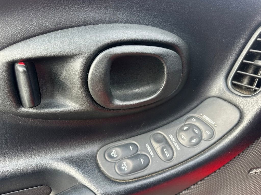 2000 Chevrolet Corvette Base