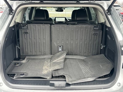 2025 Toyota Highlander Hybrid Platinum