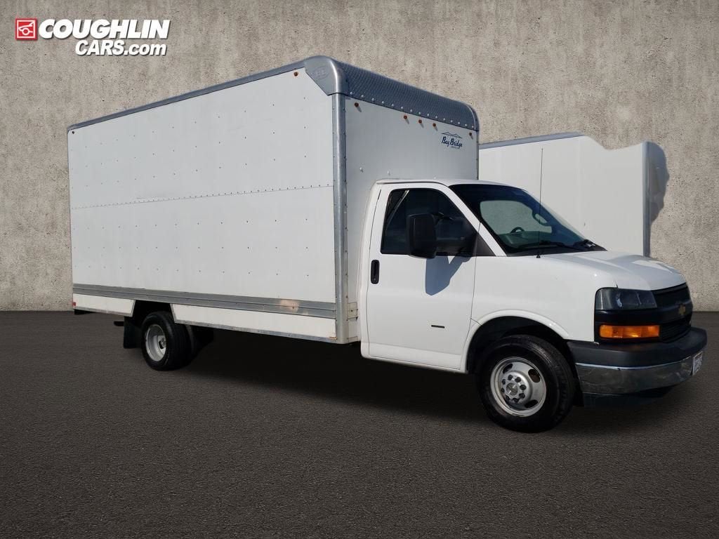 2018 Chevrolet Express Cutaway 3500 Base
