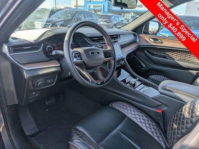 2022 Jeep Grand Cherokee Summit