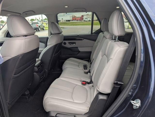 2023 Honda Pilot EX-L 8 Passenger